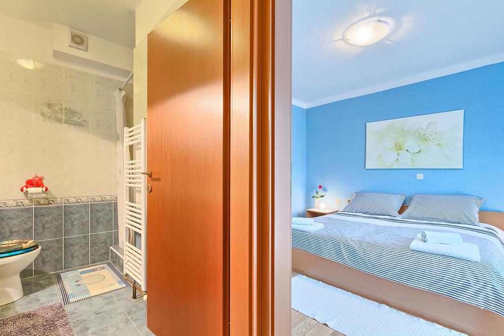 Apartments Valoda Nedeščina Bagian luar foto