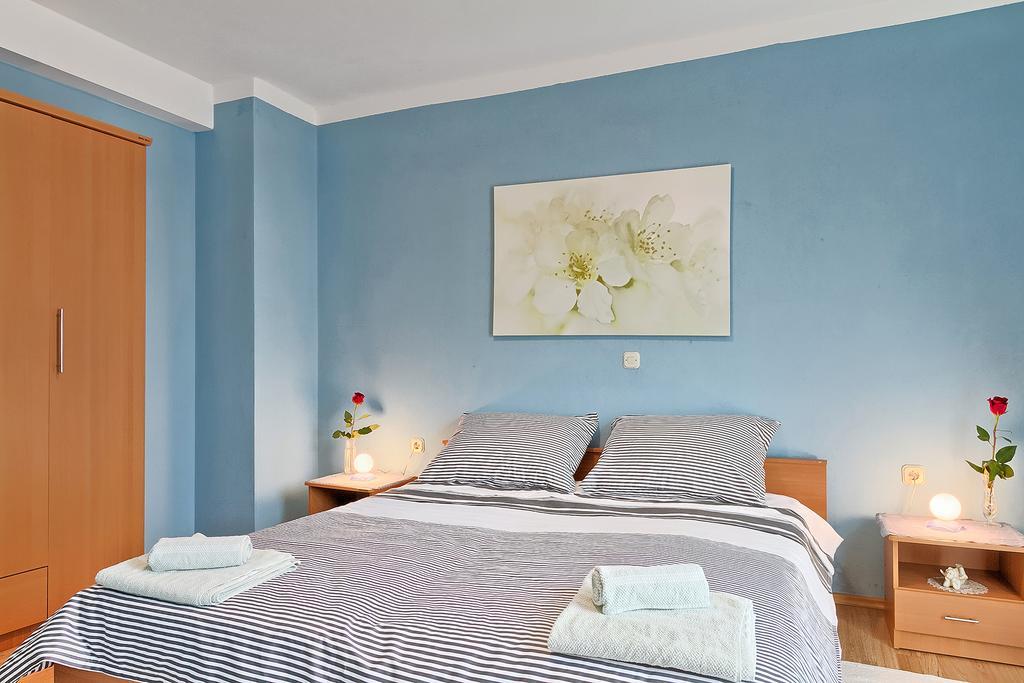 Apartments Valoda Nedeščina Bagian luar foto