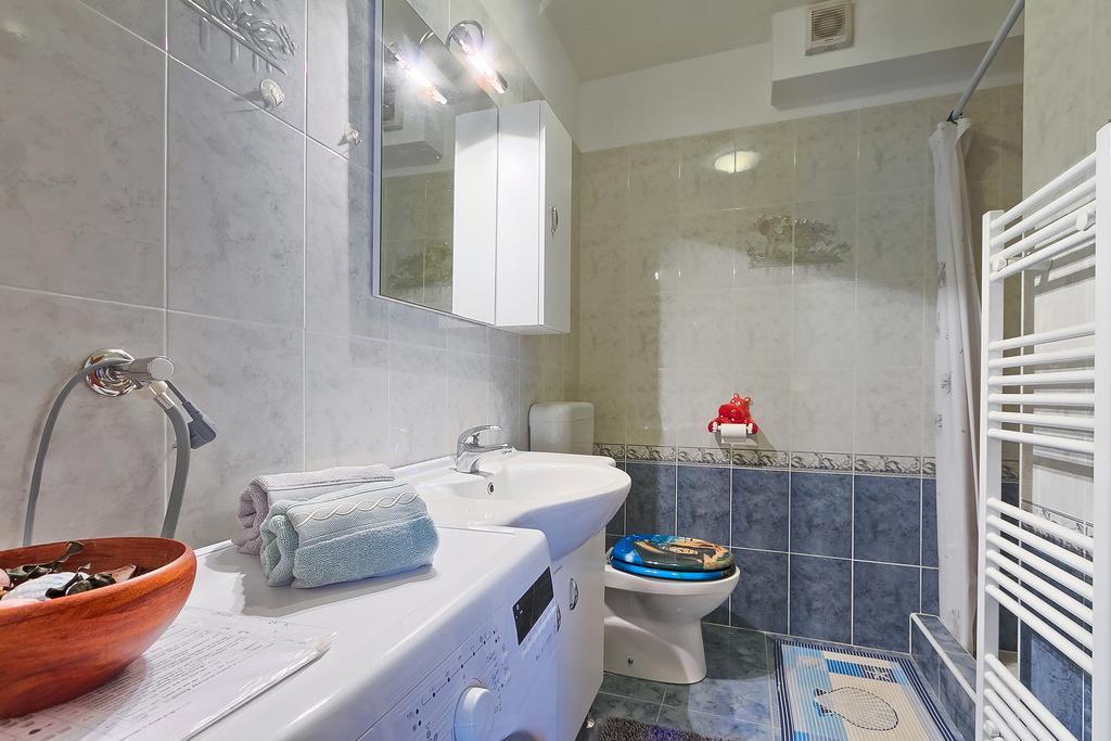 Apartments Valoda Nedeščina Bagian luar foto