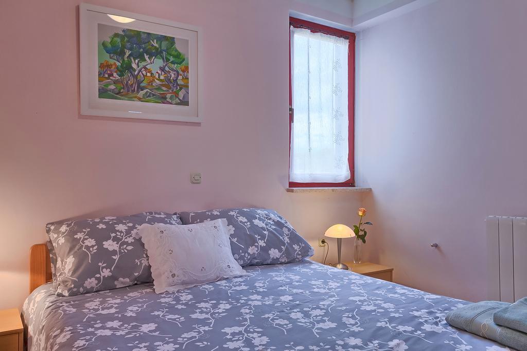 Apartments Valoda Nedeščina Bagian luar foto